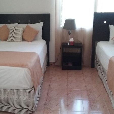 Room In Cancun Stadium المظهر الخارجي الصورة